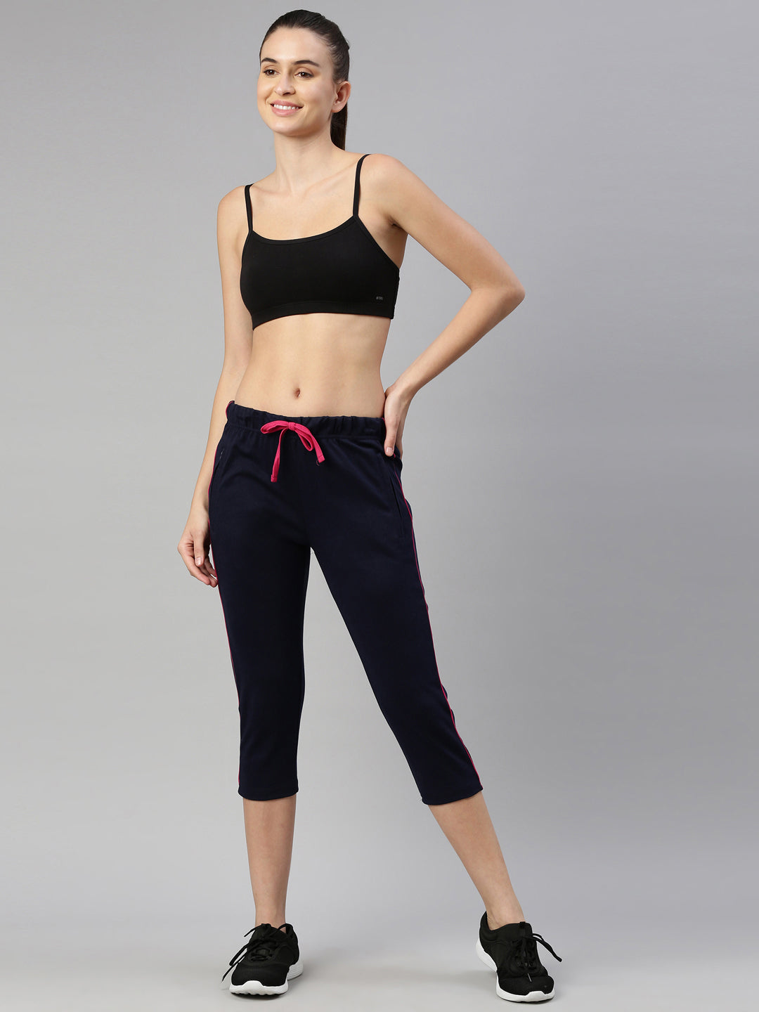 Womens Yoga Capri With Zipper Pocket - Navy Blue – Minelli