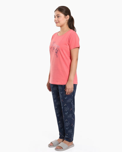 Peach & Indigo Colored Printed Nightsuit