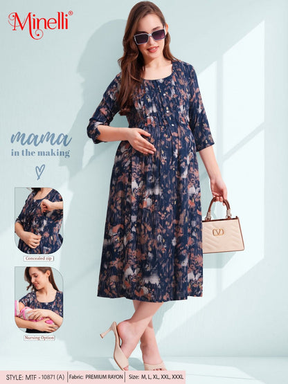 D.Blue-Colored Maternity 3/4th Gown