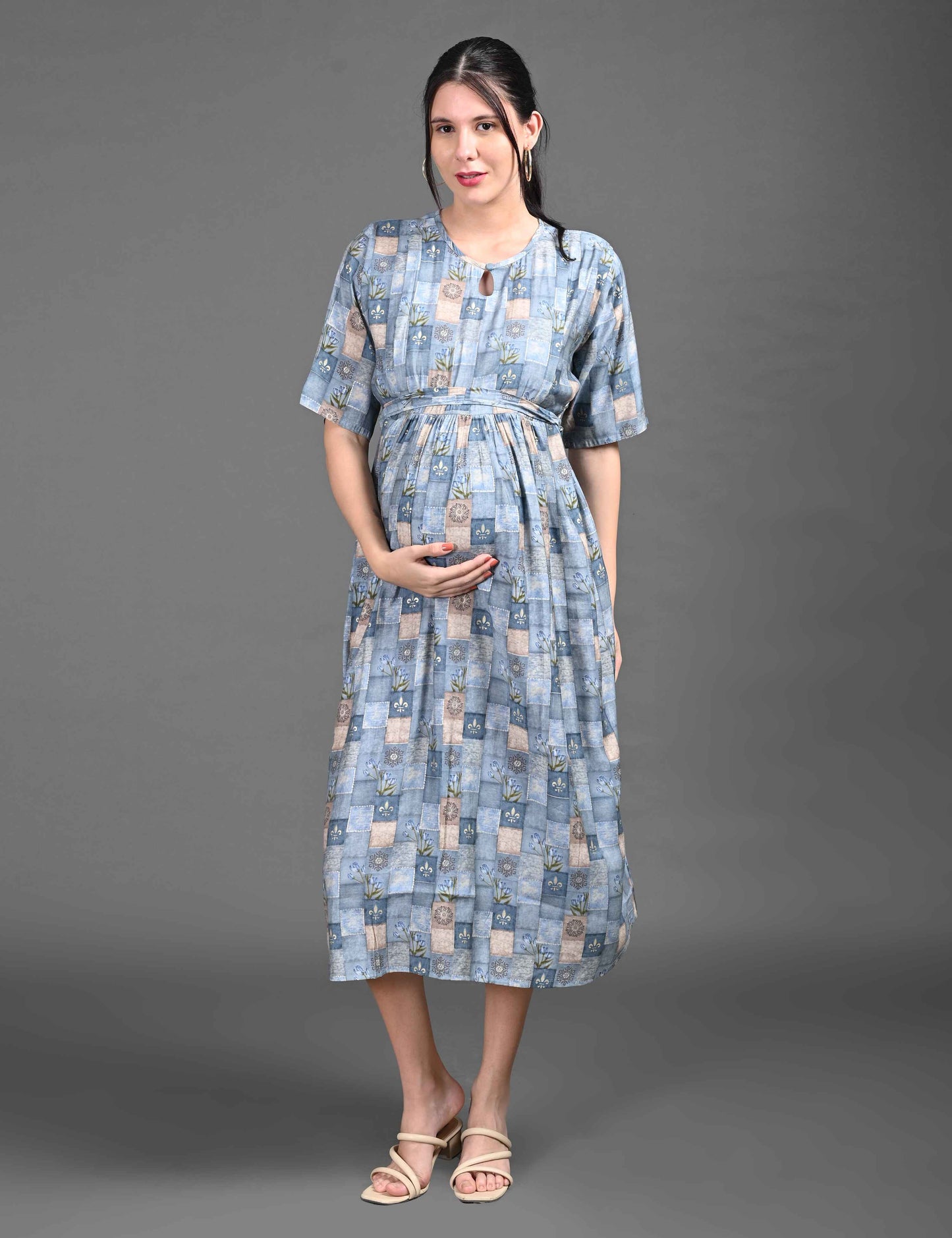 Grey-Colored Maternity 3/4th Gown