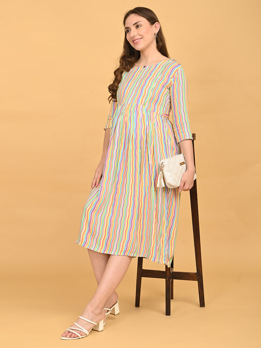 Multi-Colored Maternity 3/4th Gown