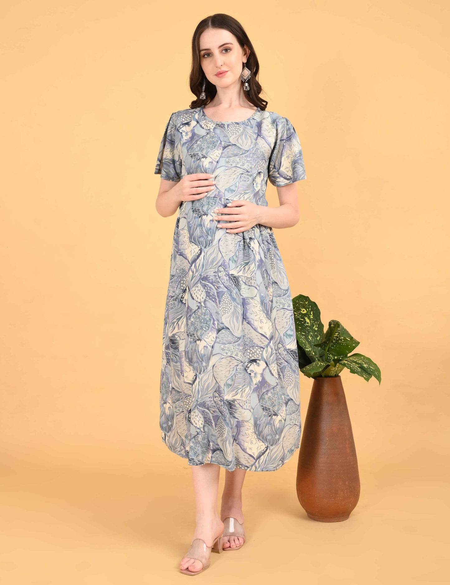 Grey-Colored Maternity 3/4th Gown