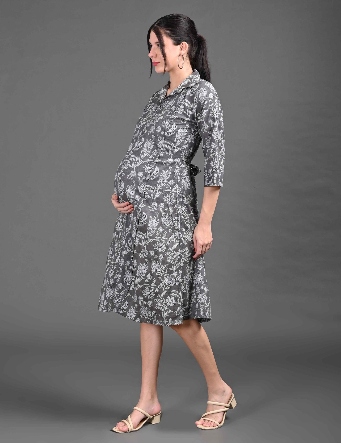 Grey-Colored Maternity 3/4th Gown