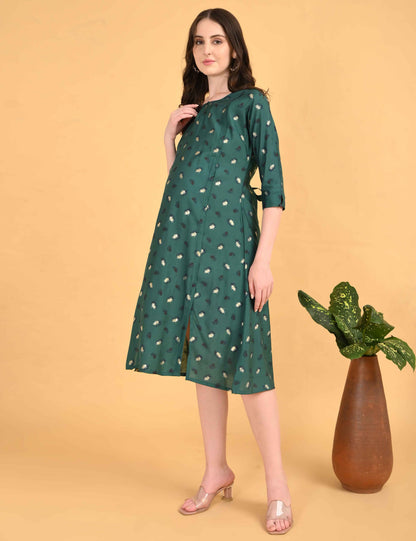 Green-Colored Maternity 3/4th Gown