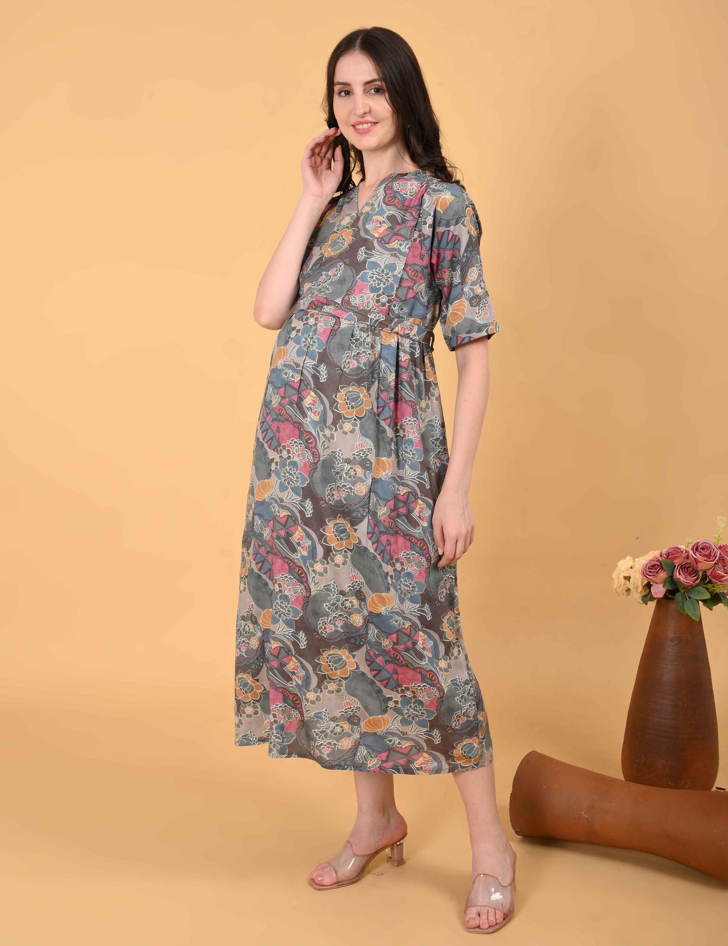 Grey-Colored Maternity 3/4th Gown