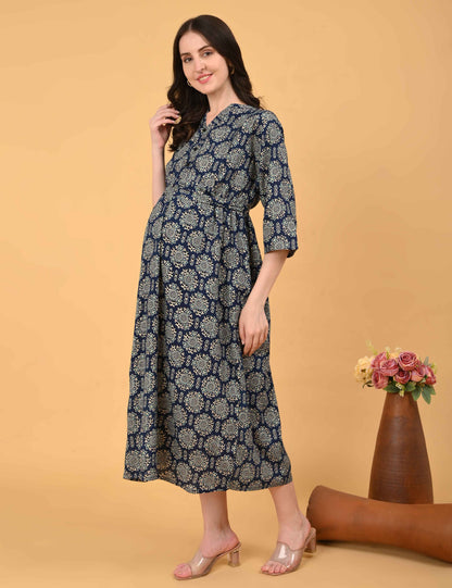 Navy Blue-Colored Maternity 3/4th Gown