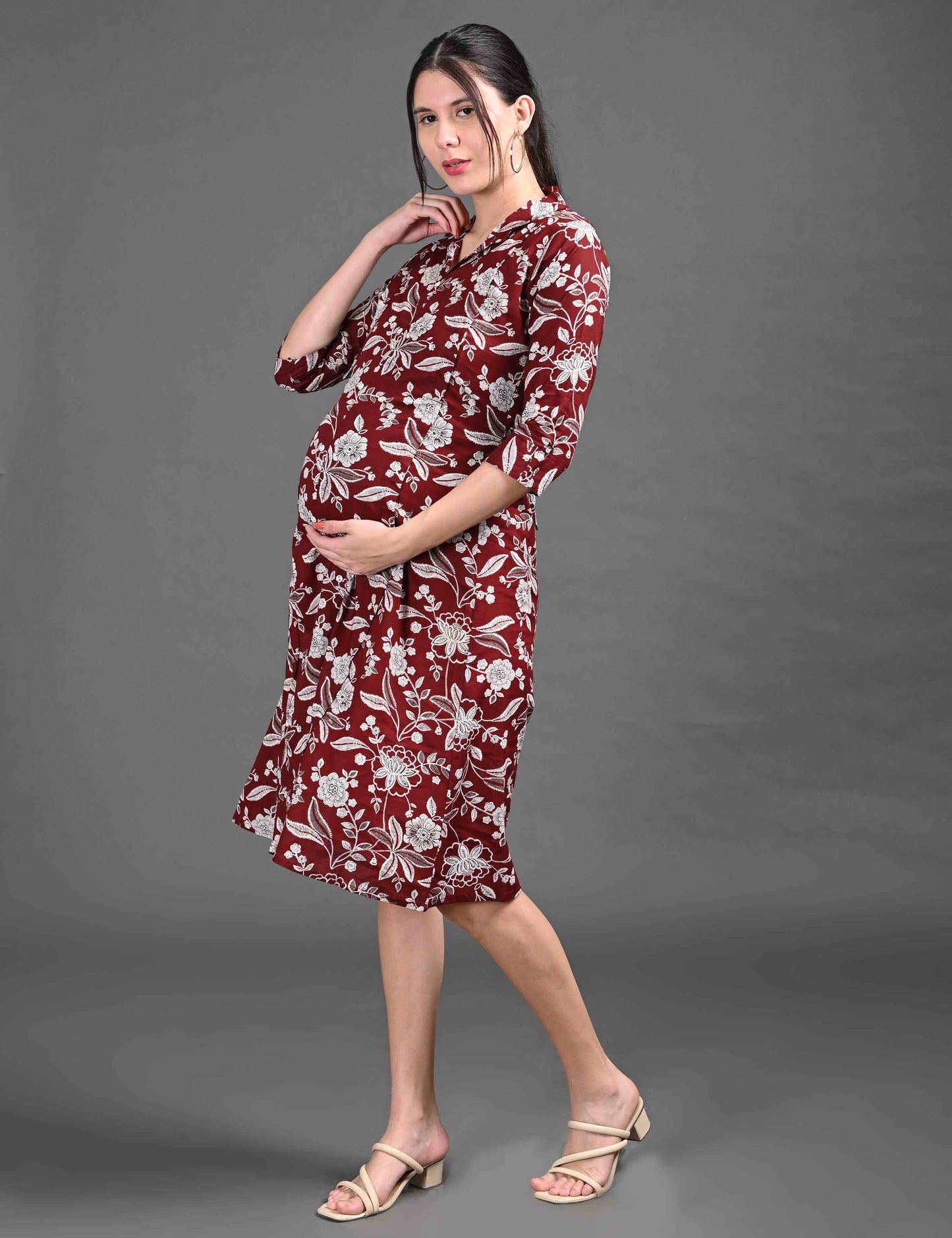 Wine-Colored Maternity 3/4th Gown