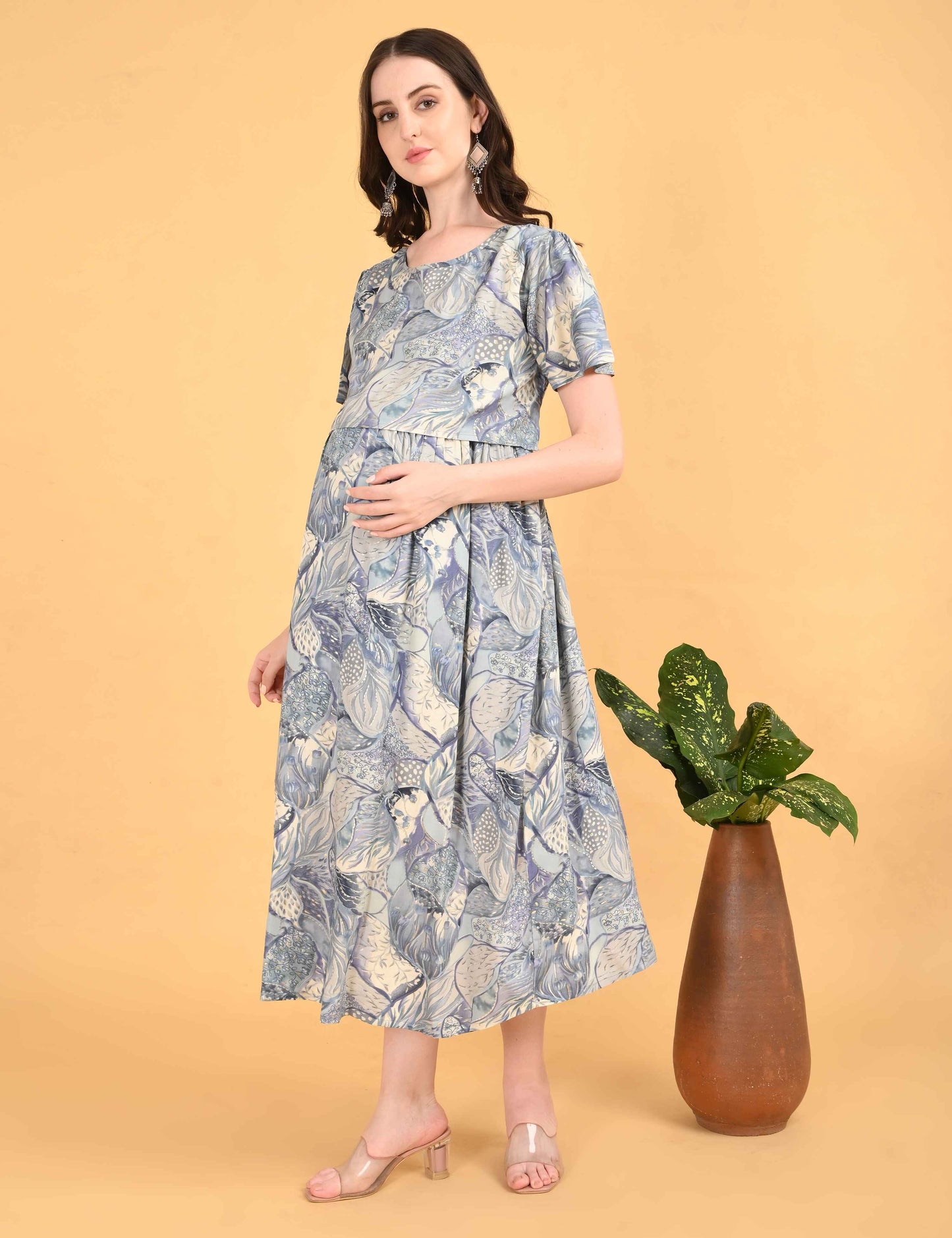 Grey-Colored Maternity 3/4th Gown