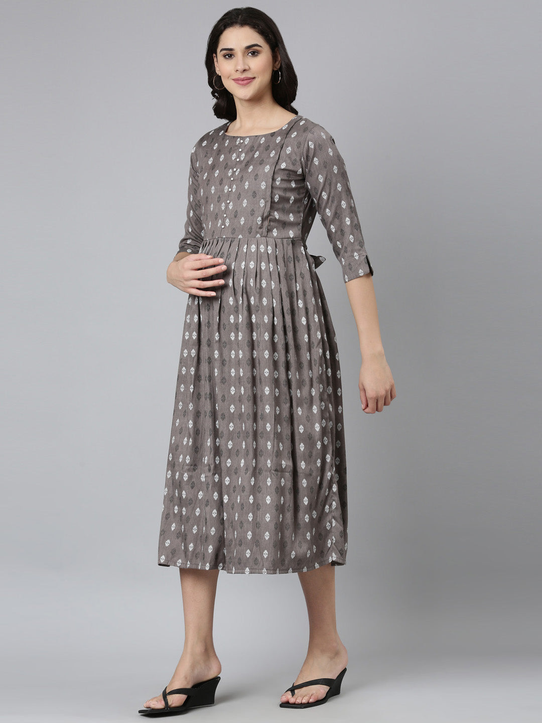 Womens Maternity 3/4th Gown - Grey