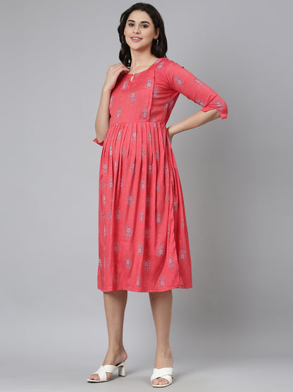 Womens Maternity 3/4th Gown - Fuchsia