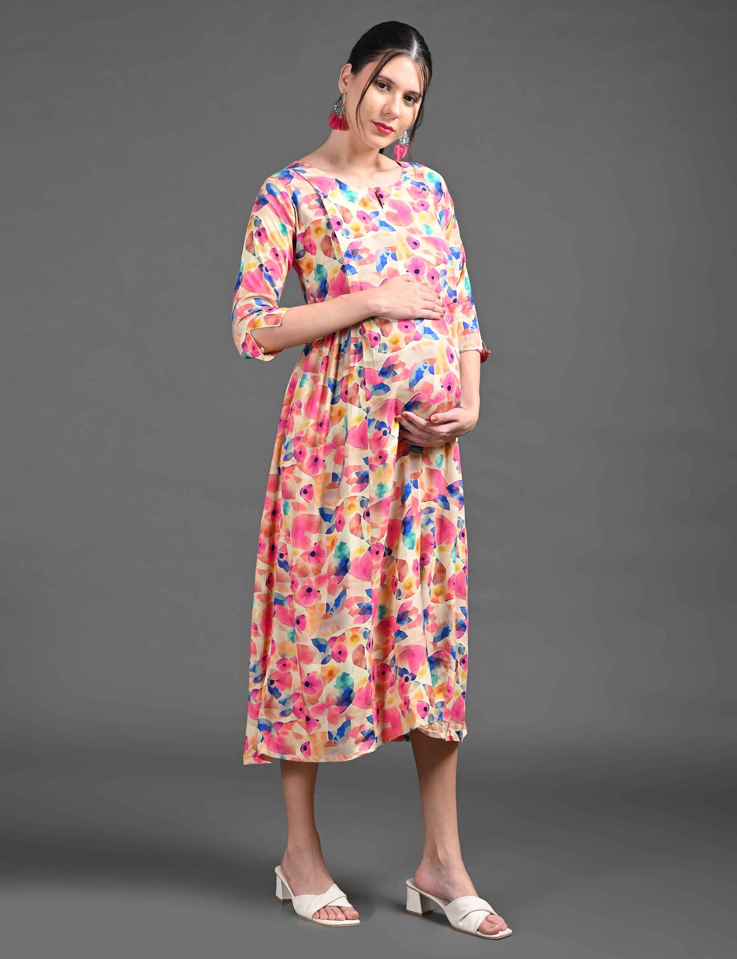 Multi-Colored Maternity 3/4th Gown