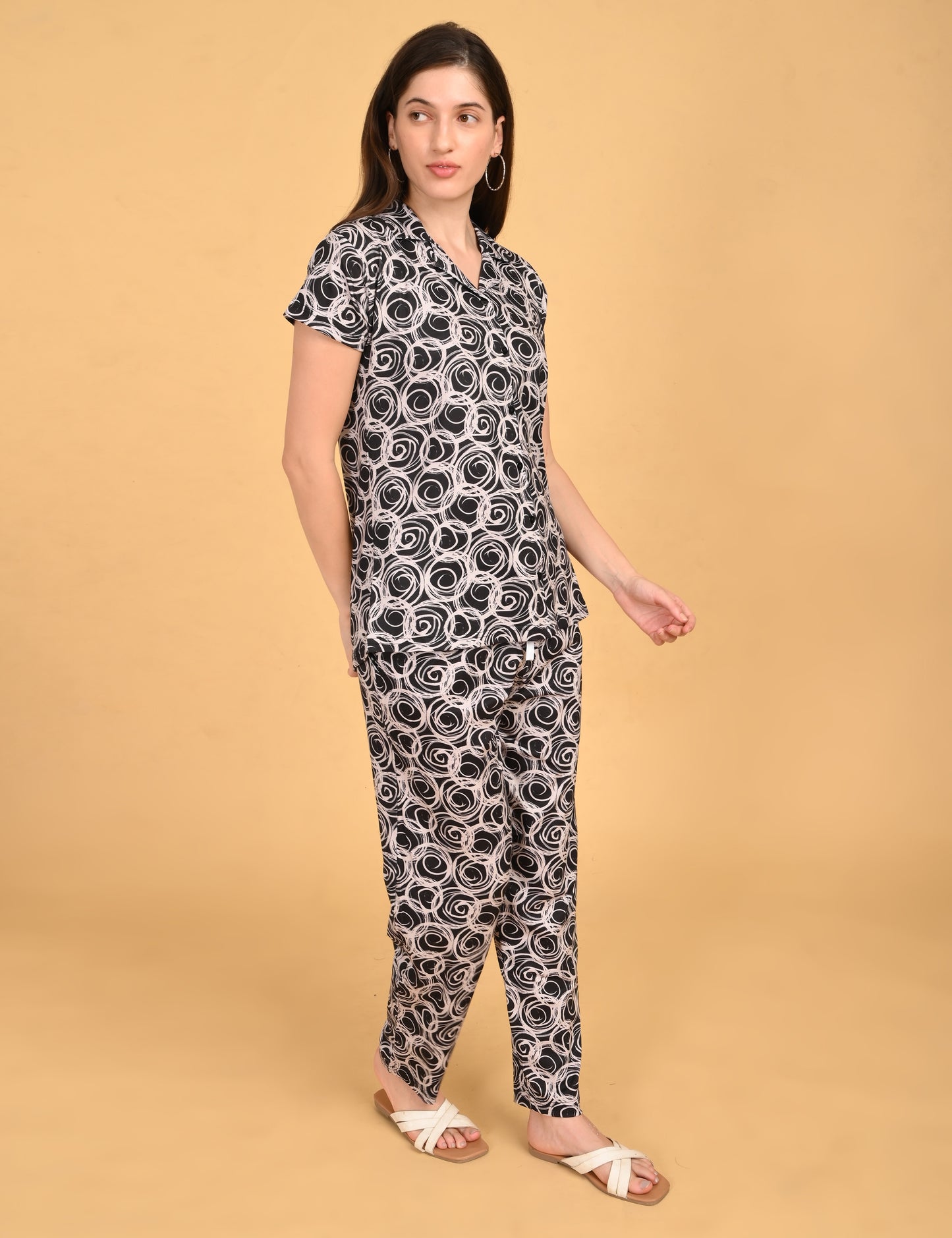 Womens Front Open Travel Wear - Black