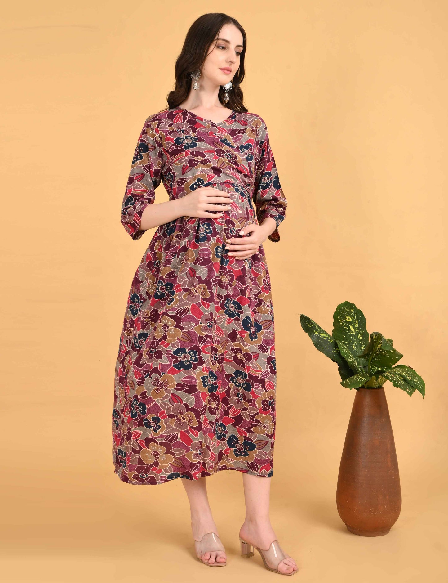 Wine-Colored Maternity 3/4th Gown