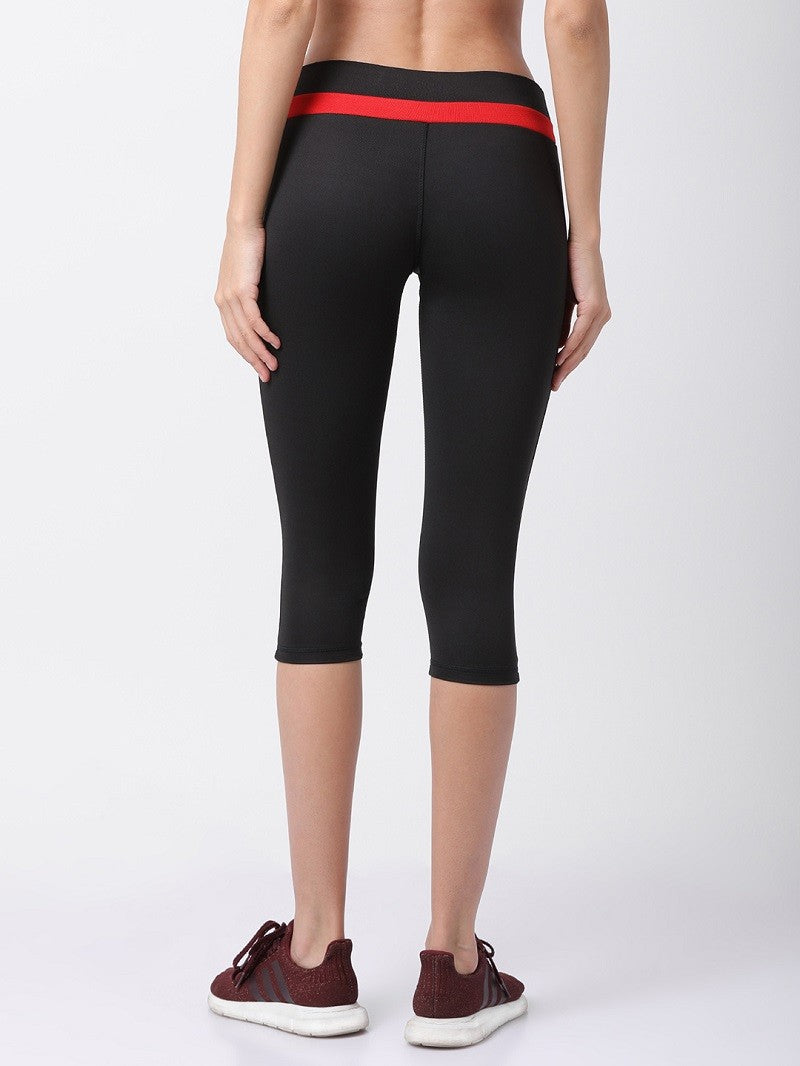 Womens Mid-Rise Solid Capri - Black/Red