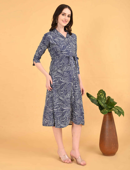Navy Blue-Colored Maternity 3/4th Gown