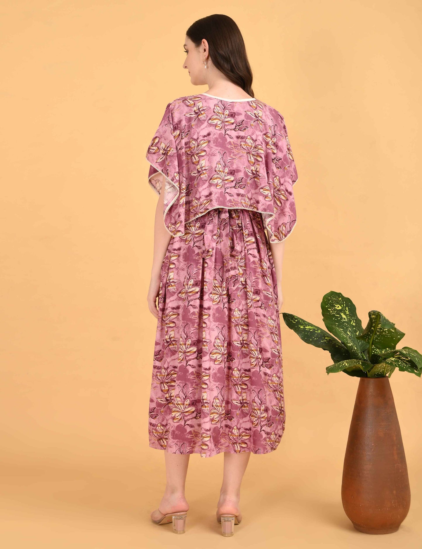Onion-Colored Maternity 3/4th Gown