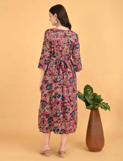 Wine-Colored Maternity 3/4th Gown