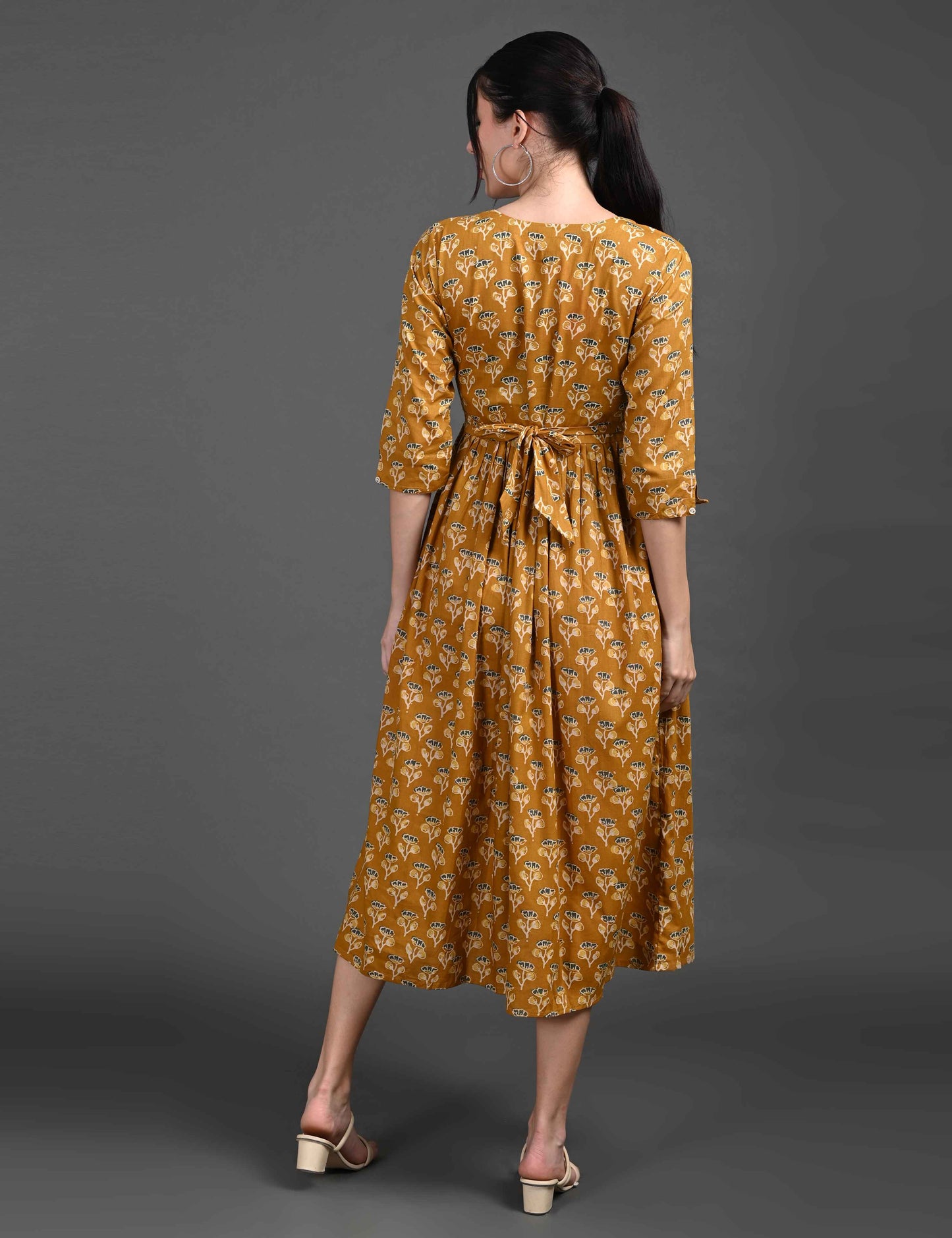 Mustard-Colored Maternity 3/4th Gown