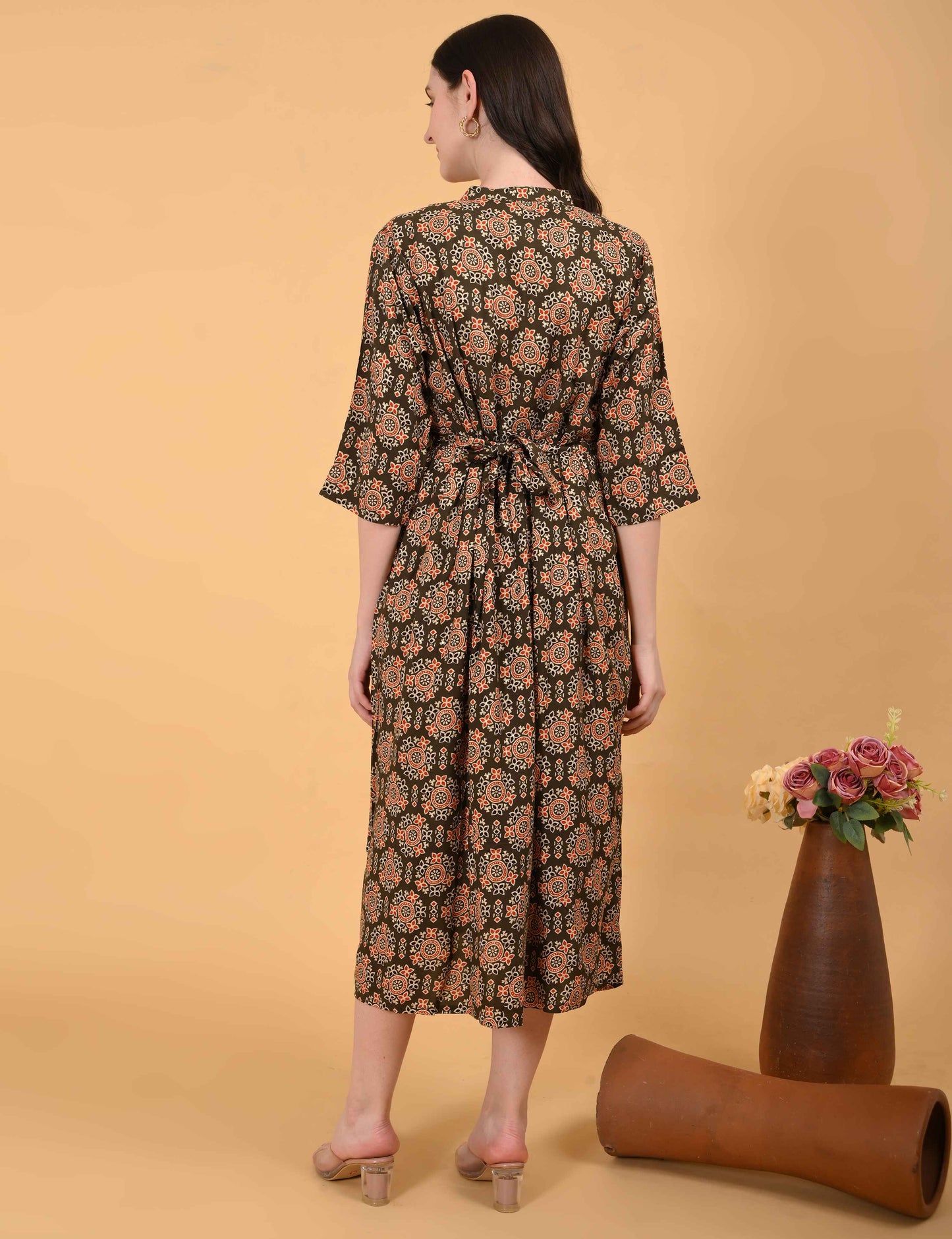 Khaki-Colored Maternity 3/4th Gown
