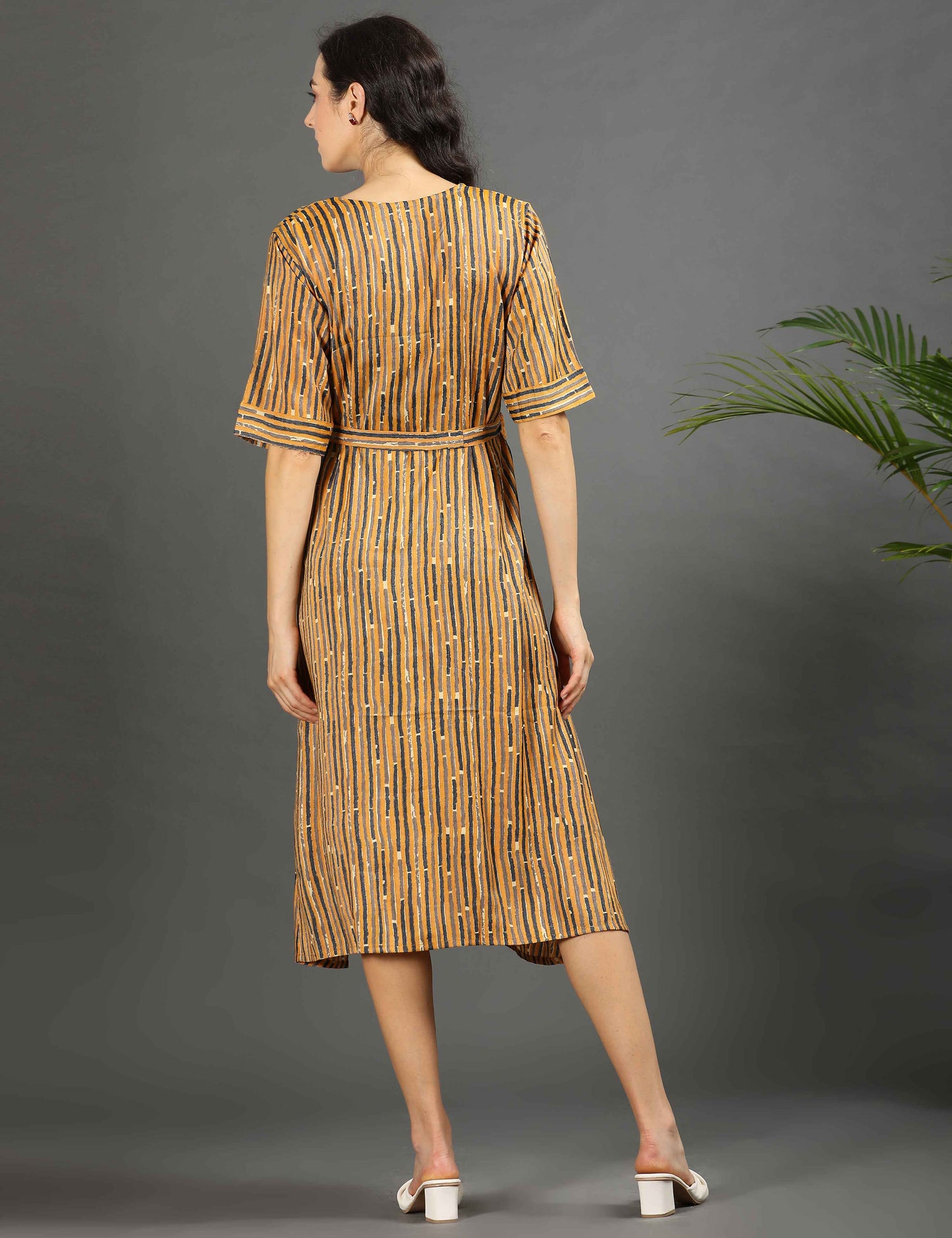 Mustard-Colored Maternity 3/4th Gown