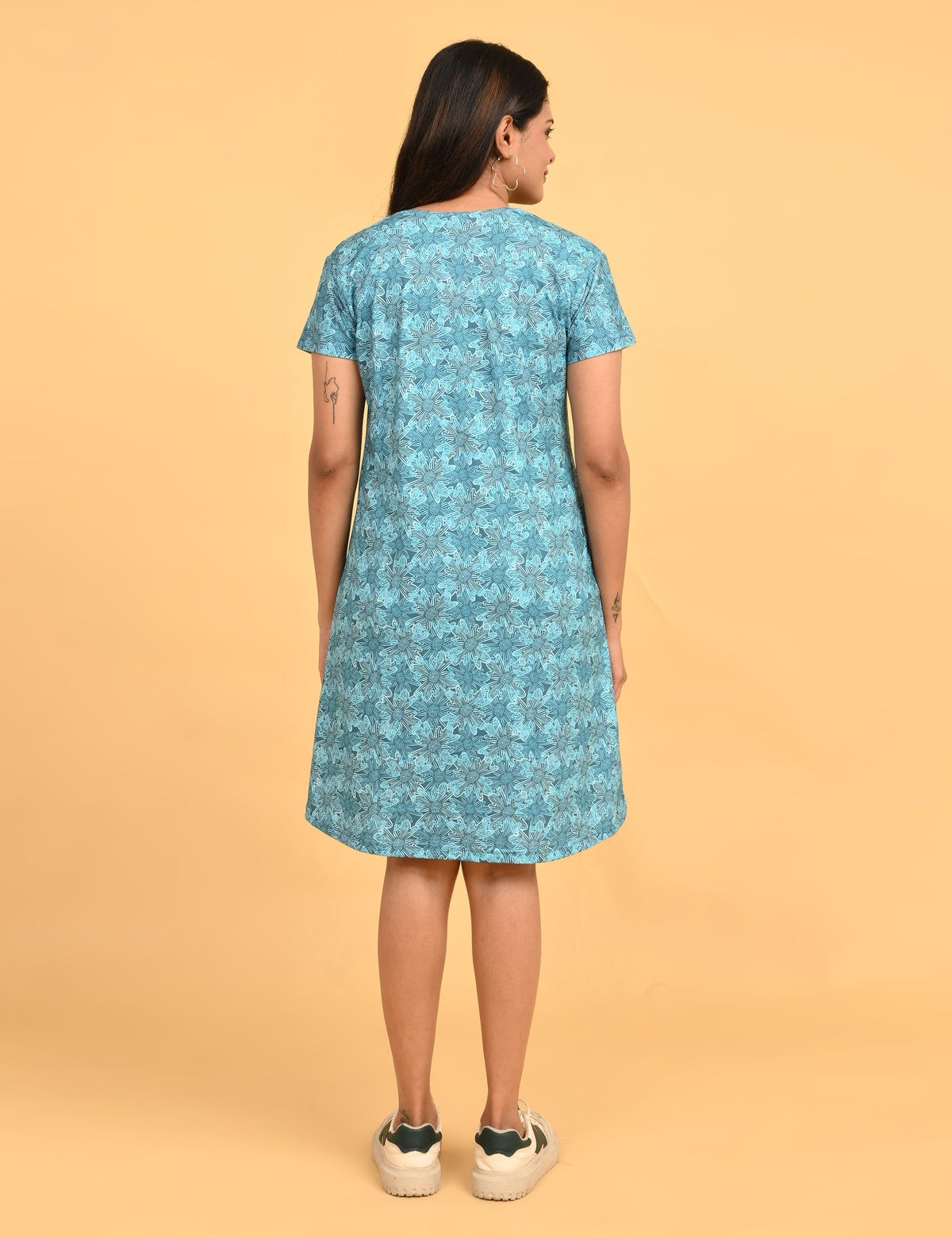Sea Green-Colored Printed Short Nighty