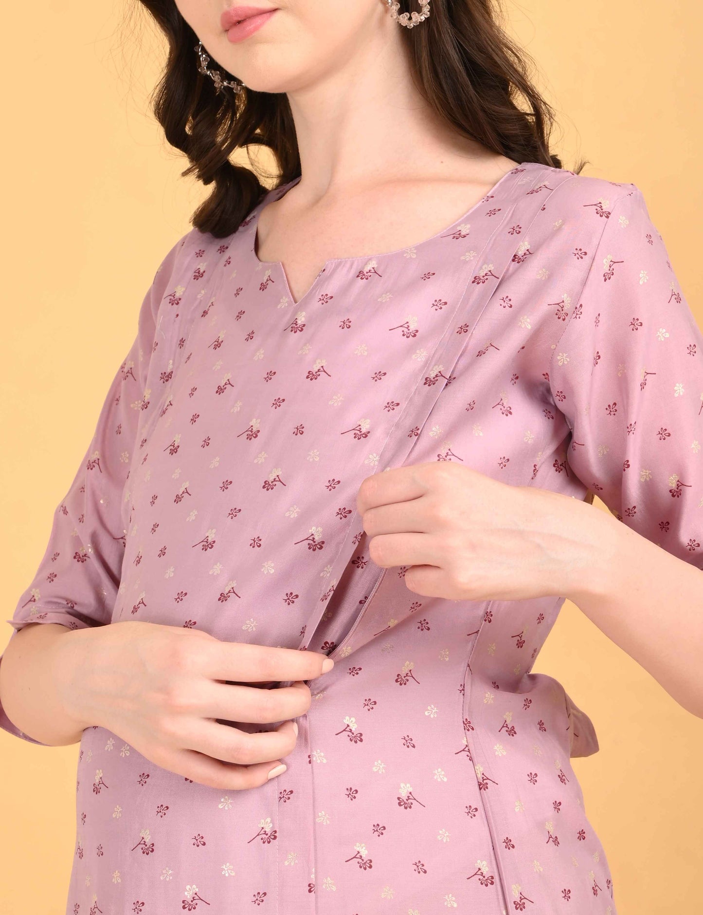 Pink-Colored Maternity 3/4th Gown