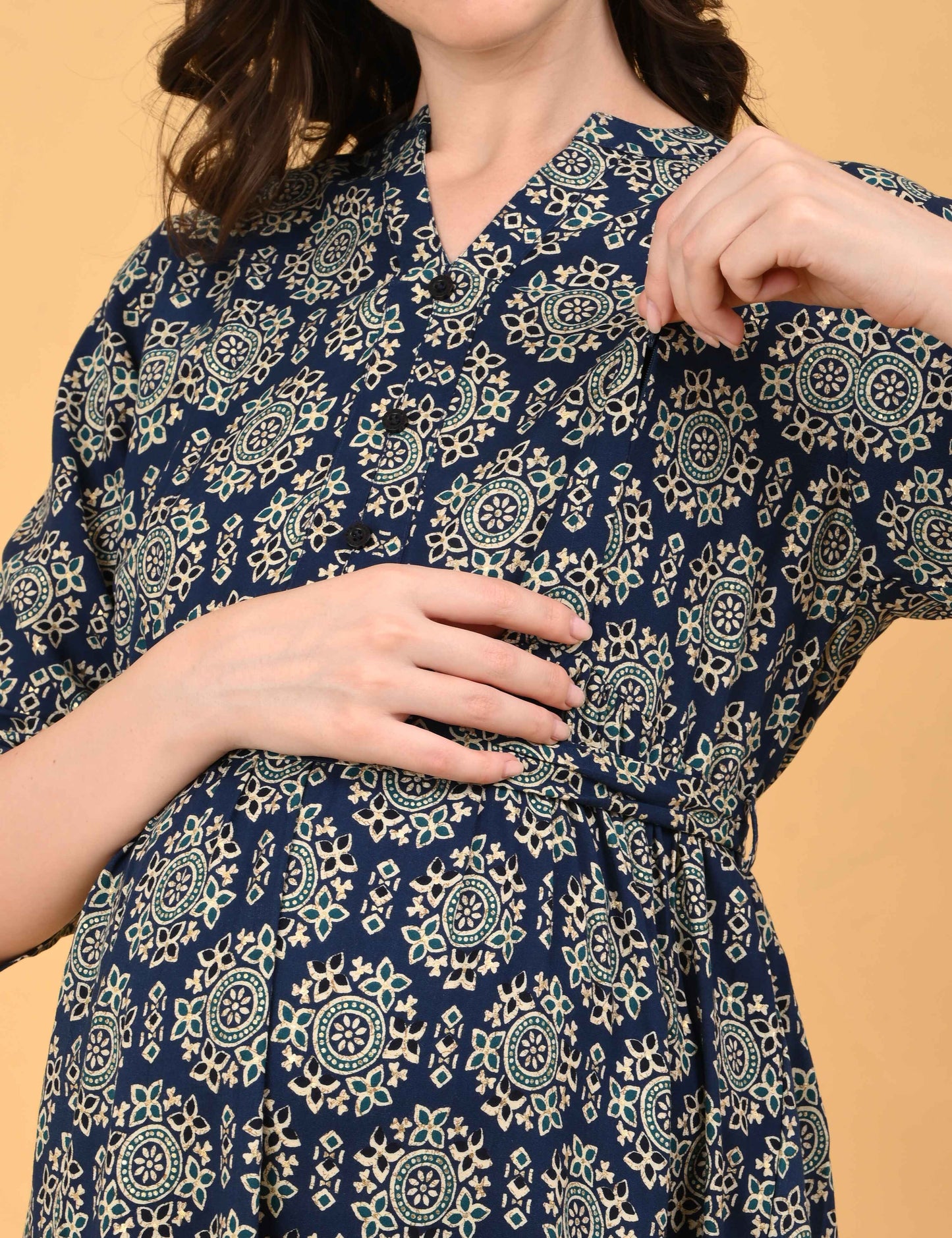 Navy Blue-Colored Maternity 3/4th Gown