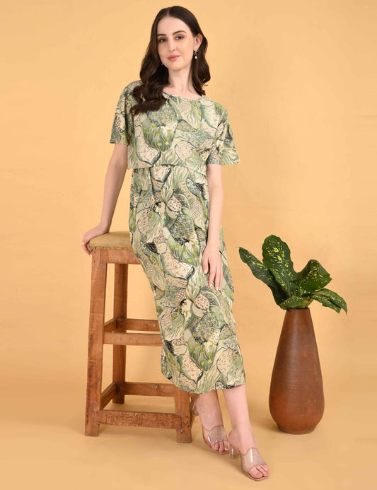 Pista-Colored Maternity 3/4th Gown