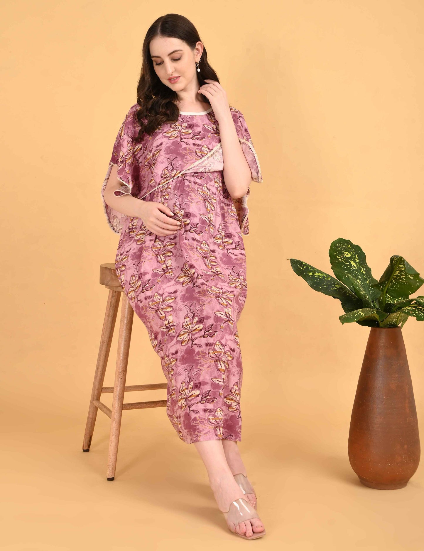 Onion-Colored Maternity 3/4th Gown