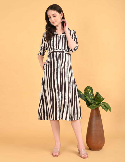 Multi-Colored Maternity 3/4th Gown