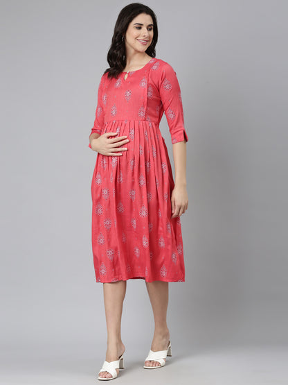 Womens Maternity 3/4th Gown - Fuchsia