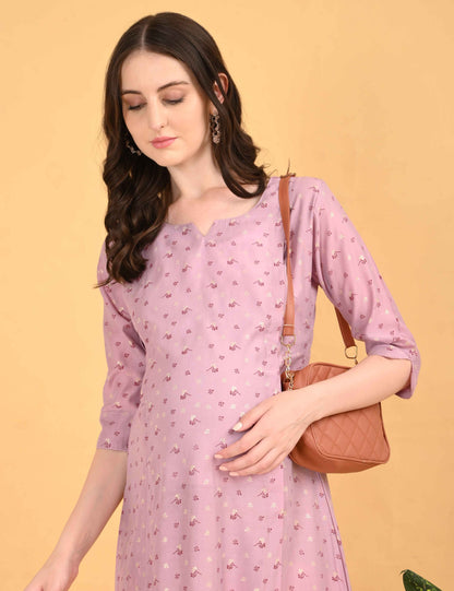 Pink-Colored Maternity 3/4th Gown