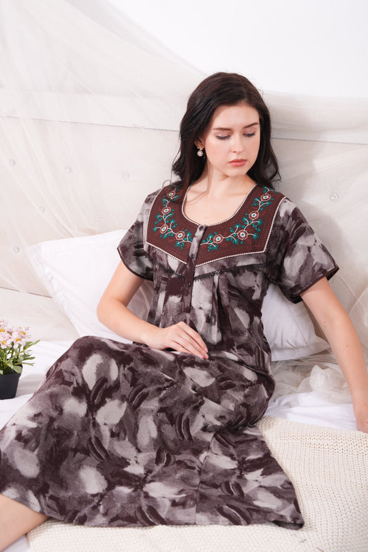 Coffee-Colored Alpine Pleated Nightdress