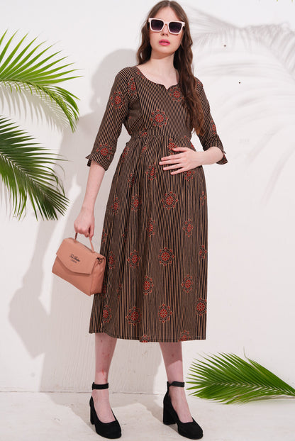 Coffee-Colored Maternity 3/4th Gown
