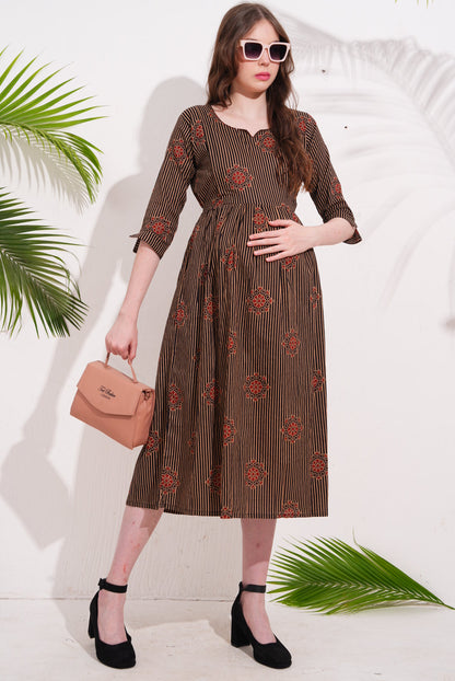 Coffee-Colored Maternity 3/4th Gown