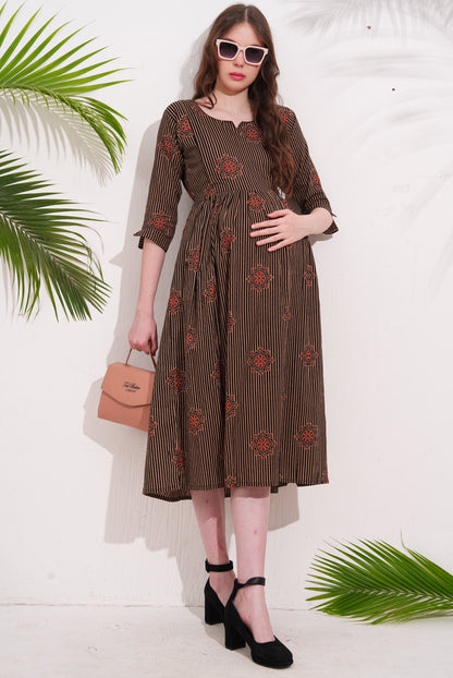 Coffee-Colored Maternity 3/4th Gown