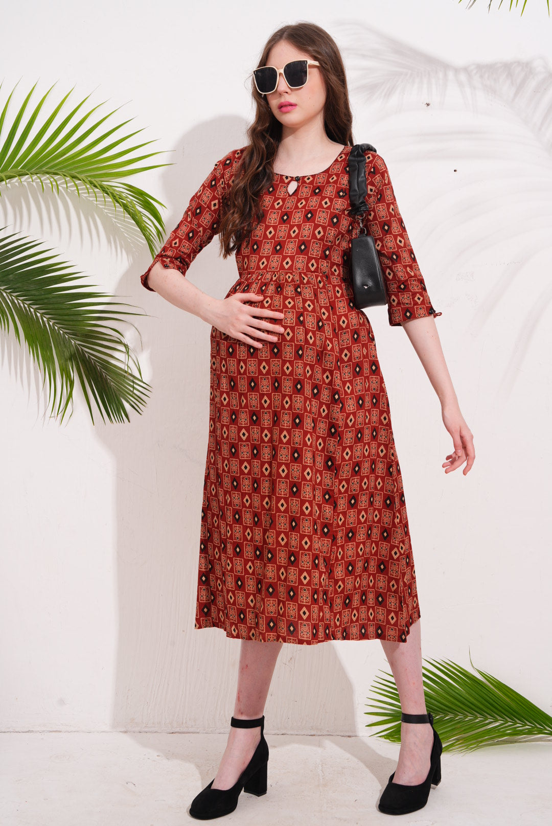 Rust-Colored Maternity 3/4th Gown
