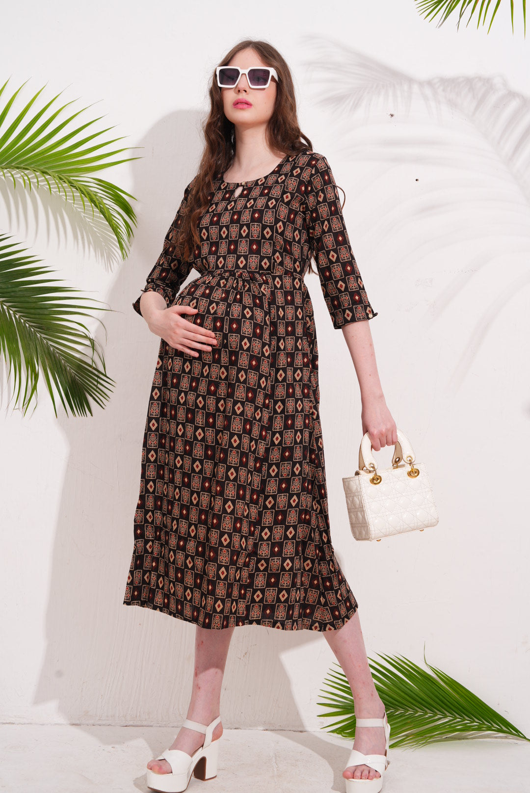 Coffee-Colored Maternity 3/4th Gown