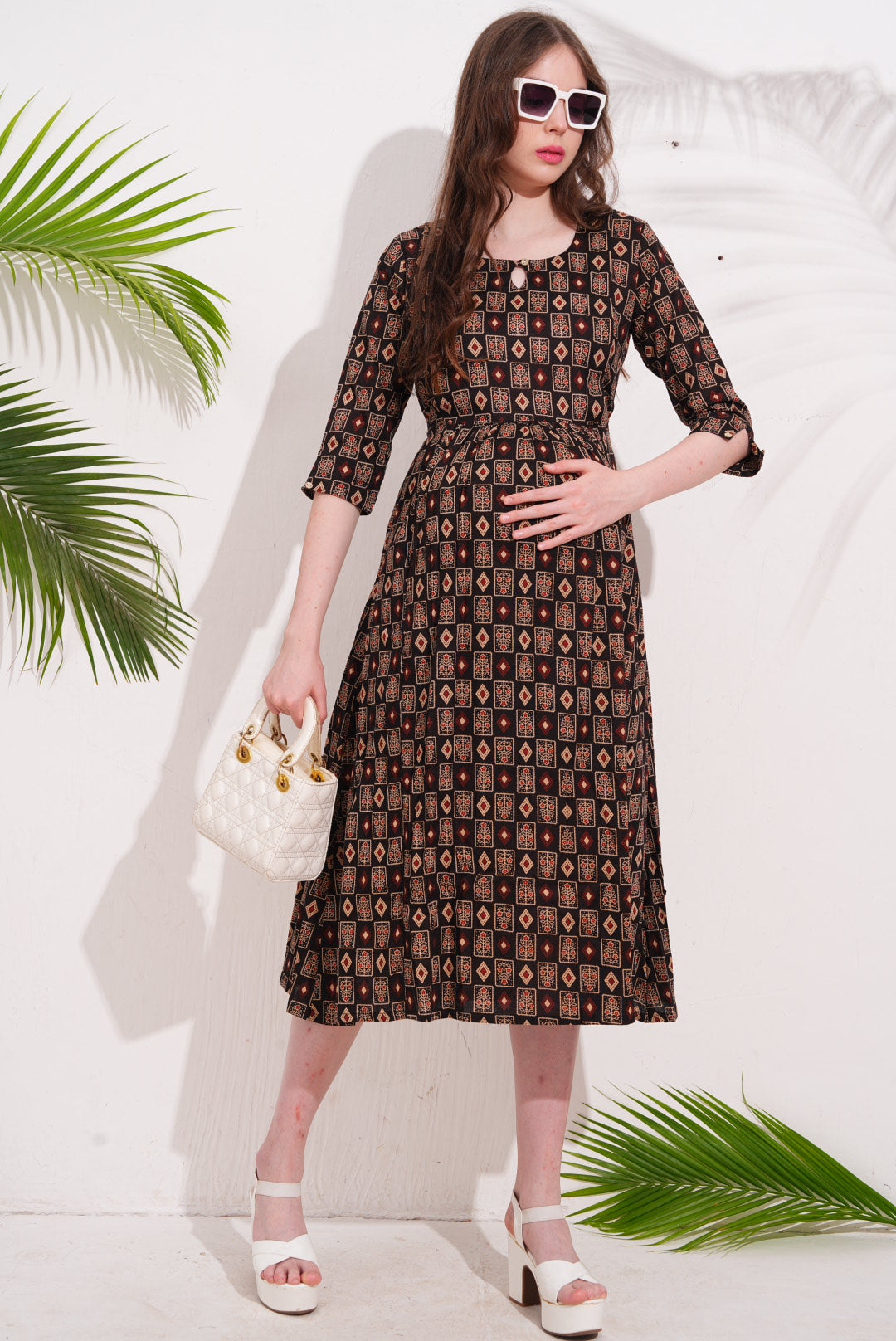 Coffee-Colored Maternity 3/4th Gown