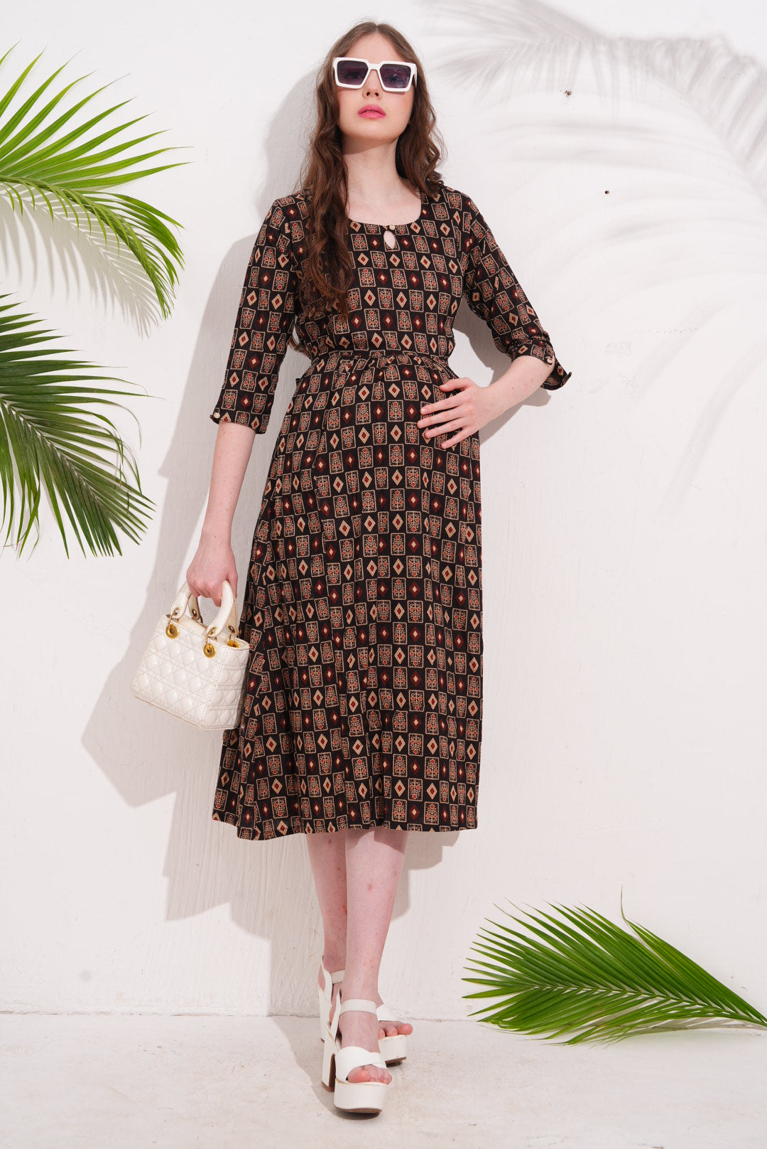 Coffee-Colored Maternity 3/4th Gown