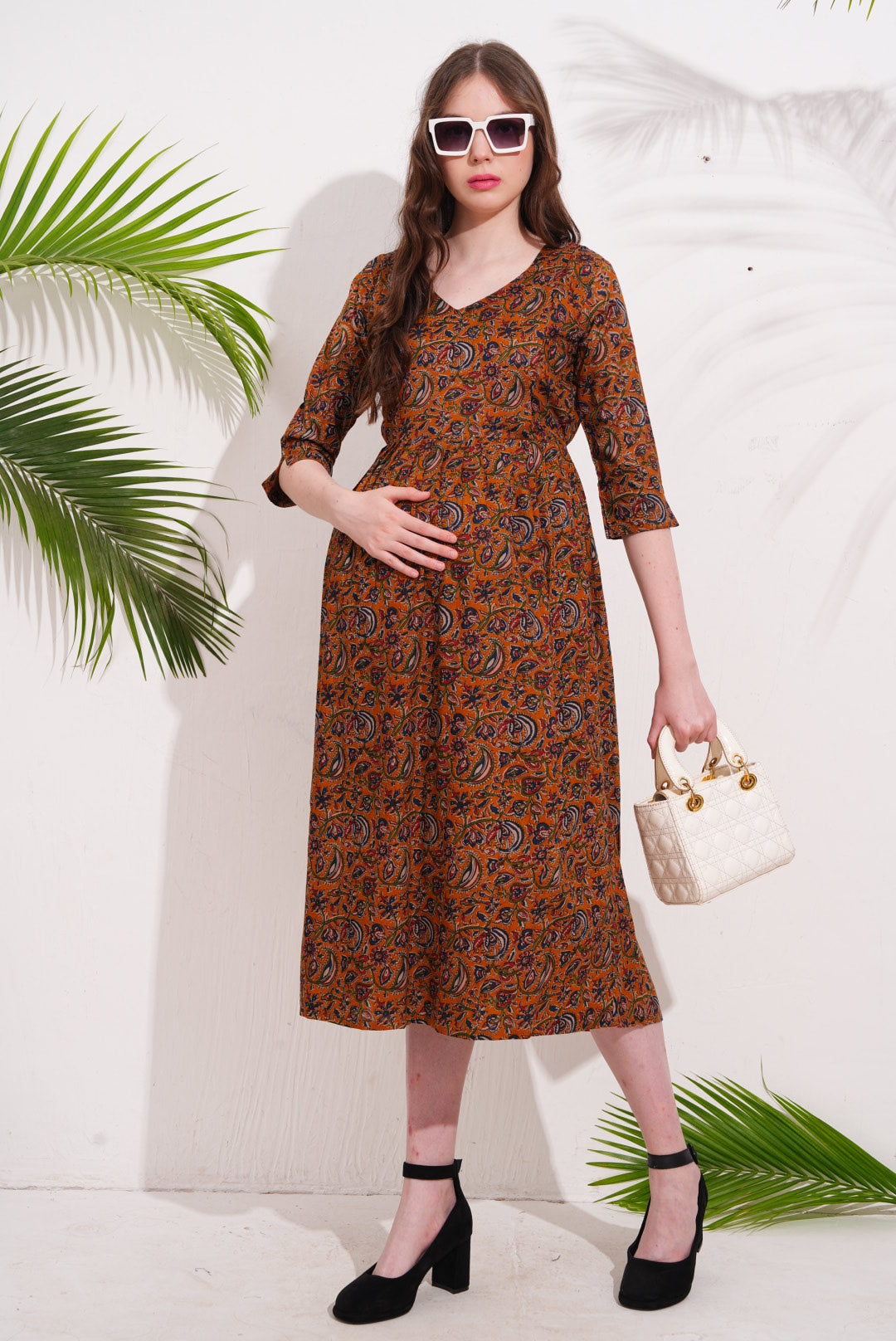 Rust-Colored Maternity 3/4th Gown