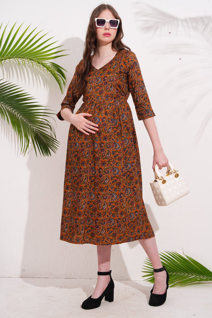Rust-Colored Maternity 3/4th Gown