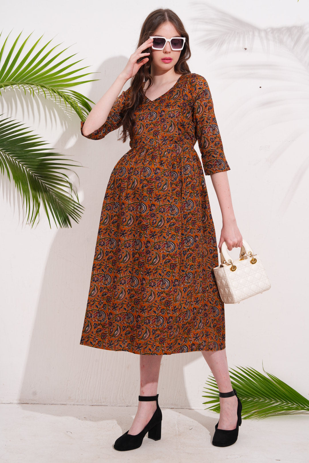 Rust-Colored Maternity 3/4th Gown