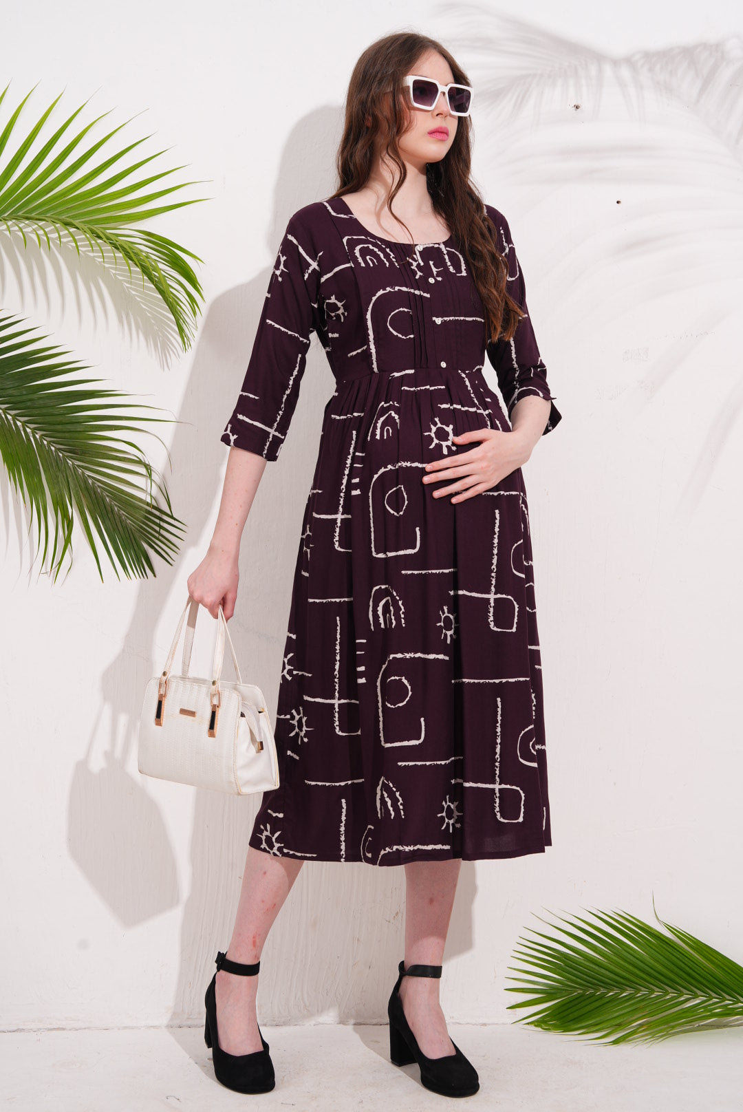 Wine-Colored Maternity 3/4th Gown