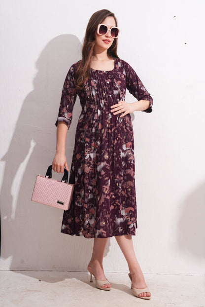 Wine-Colored Maternity 3/4th Gown