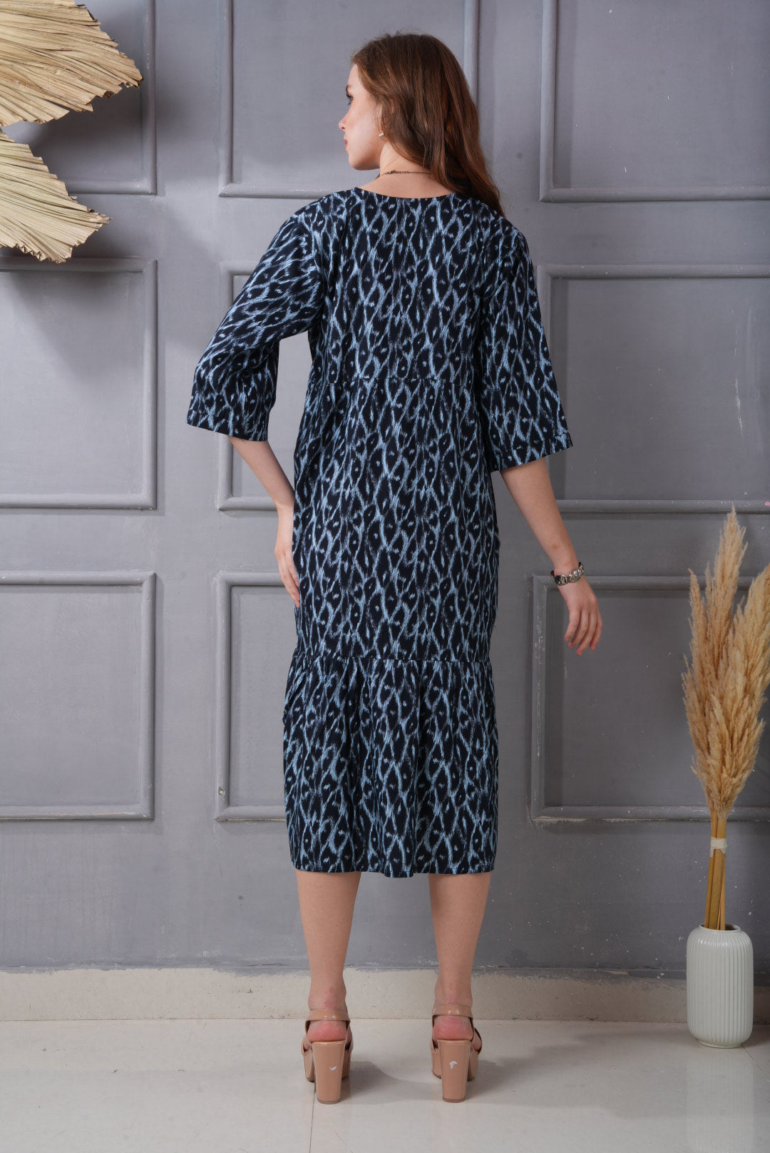 Navy Blue-Colored Short Flare Gown