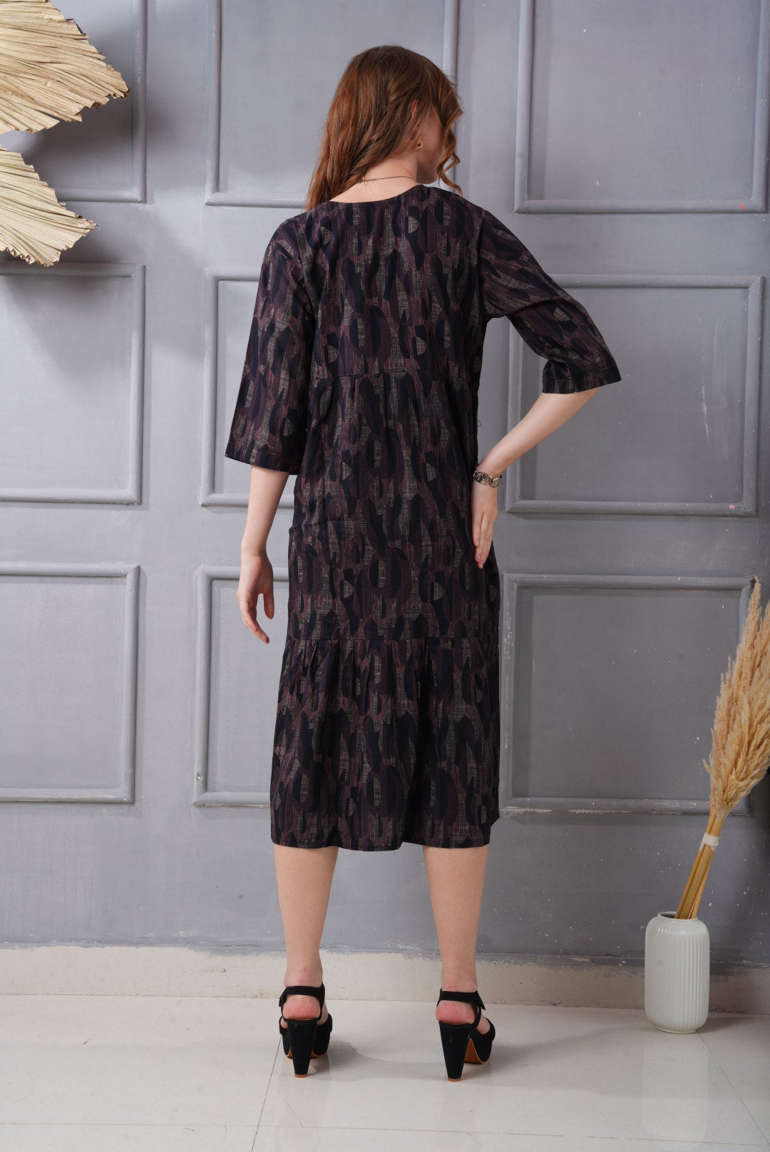 Wine-Colored Short Flare Gown