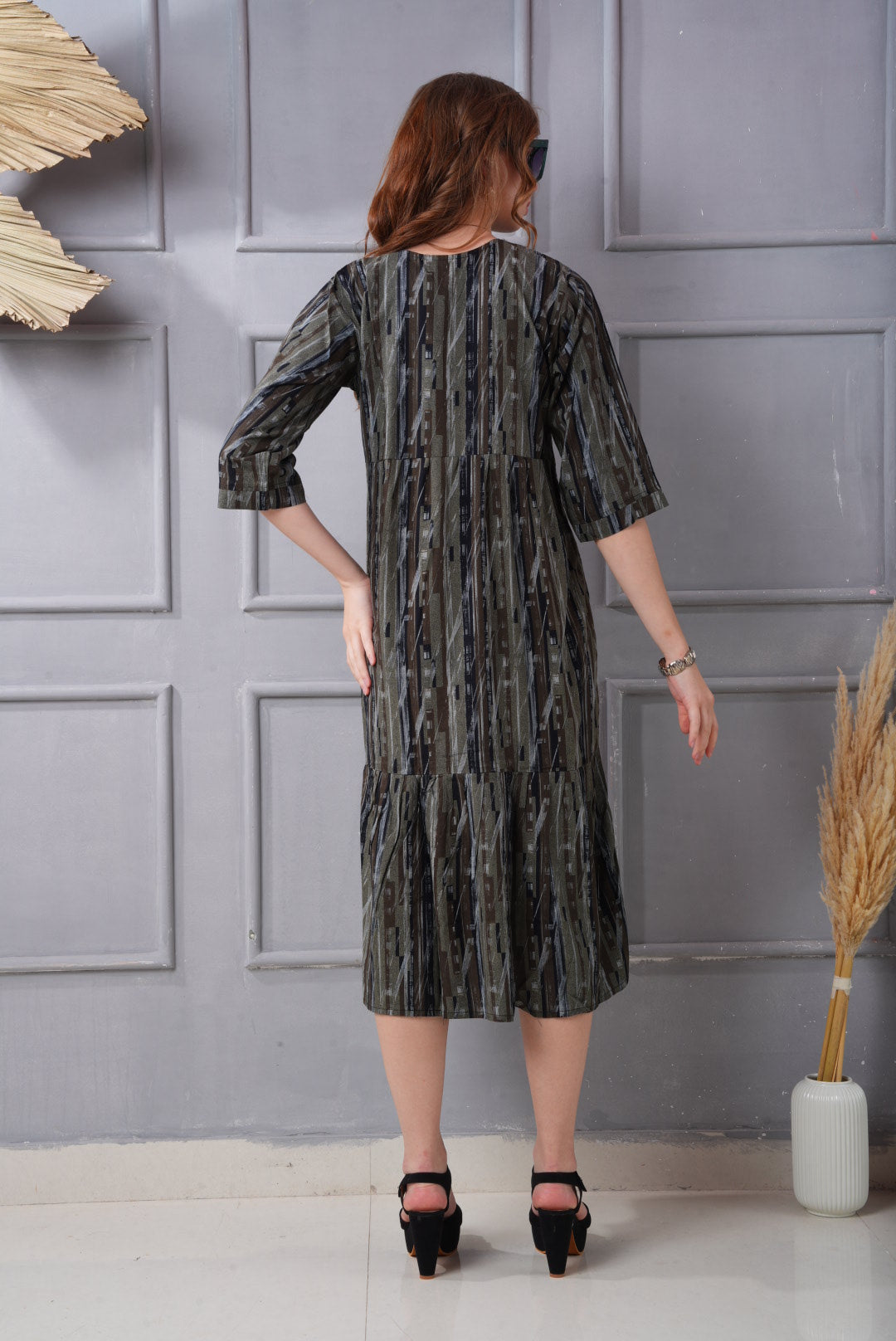Fuscous Grey-Colored Short Flare Gown