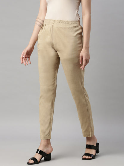 Womens Stretchable Solid Cigar Pant - L.Chickoo