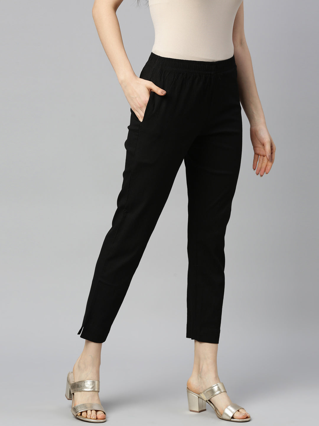 Womens Stretchable Solid Cigar Pant - Black